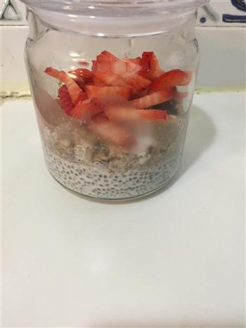 奇亚籽草莓布丁的做法步骤4