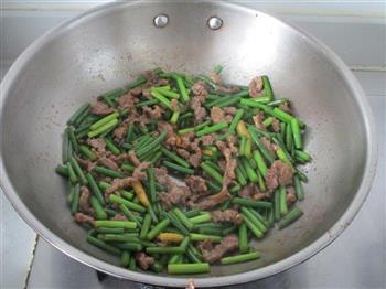 蒜苔炒牛肉丝的做法步骤10