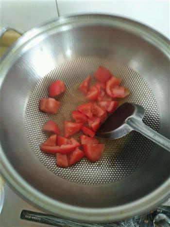 番茄虾的做法步骤5