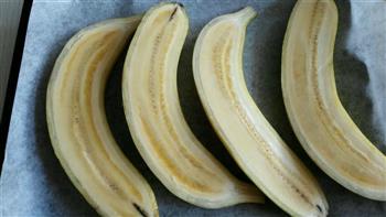 烤香蕉的做法图解1