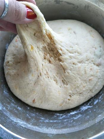 地瓜豆沙发面饼的做法步骤4