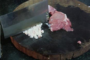 大白菜猪肉抱蛋锅贴的做法步骤5