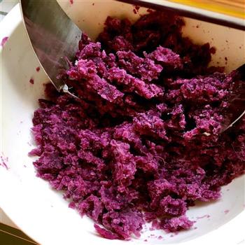 披着“香菇外衣”的紫薯包的做法步骤1
