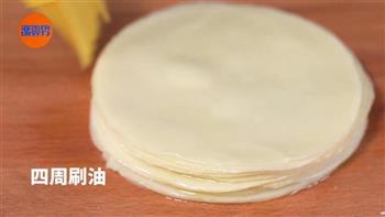 饺子皮变身超薄春饼，一次蒸出N多皮的懒人心机的做法步骤3