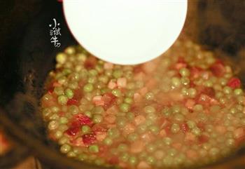 米饭杀手腊肉豌豆的做法图解9