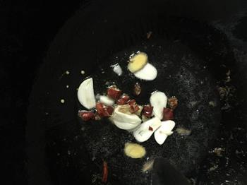 韭菜蘑菇炒肉丝的做法步骤8