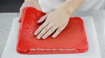 红丝绒蛋糕卷的做法步骤24