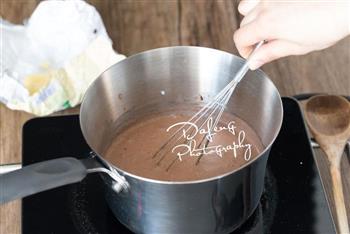 不要烤箱不要电子秤0难度超浓润巧克力布丁的做法步骤6