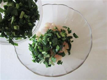龙利鱼韭菜春卷的做法步骤4