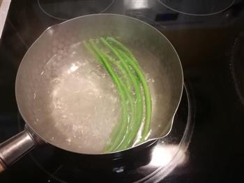 盐煎肉紫菜包饭的做法图解3