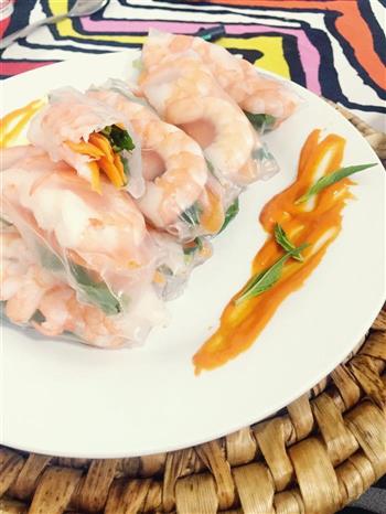 越南风味大虾米纸春卷的做法步骤17