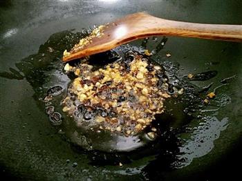 风味豆豉炒莴笋的做法步骤3