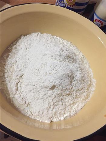 手工自制奶黄包的做法步骤3