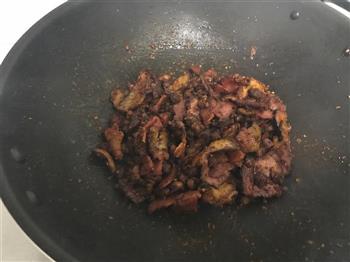 陕南豆豉炒腊肉的做法步骤5