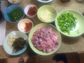 自贡鲜锅兔 川菜中的极品美味的做法步骤4