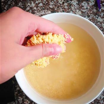 红枣小米粥的做法步骤1