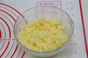 奶香椰蓉面包卷的做法步骤6