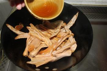 下酒菜—红烧鸭掌鸭翅的做法步骤5