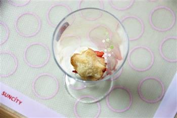 草莓千层酥奶油夹心杯的做法图解13