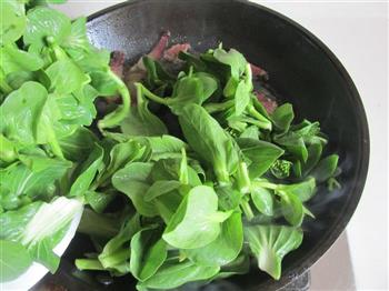 腊肉炒白菜苔的做法步骤4