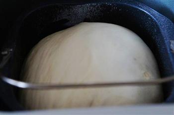 桑葚果酱花式面包的做法步骤1