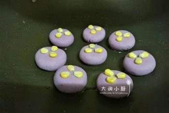奶香紫薯玉米饼的做法图解7