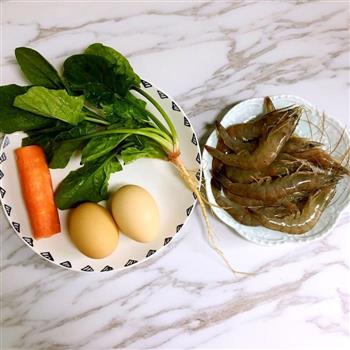 鲜虾蔬菜鸡蛋卷的做法步骤1