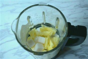 菠萝雪梨汁的做法步骤3