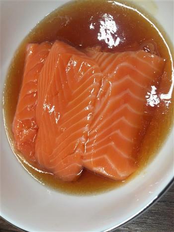 日式海鲜丼-三文鱼的饱腹最新鲜吃法的做法图解1