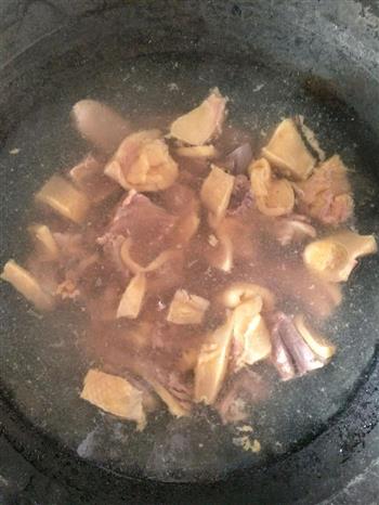土豆烧鸭子的做法步骤1