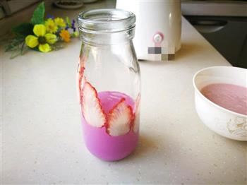 草莓紫薯奶昔的做法图解4