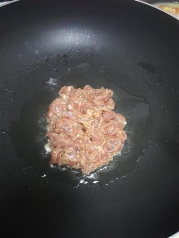 芹菜炒牛肉的做法步骤2
