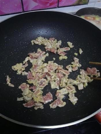 芹菜炒牛肉的做法步骤3