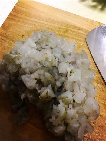 鲜虾芹菜肉馄饨的做法步骤3