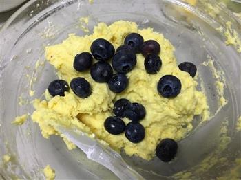 金宝酥粒蓝莓麦芬的做法步骤3