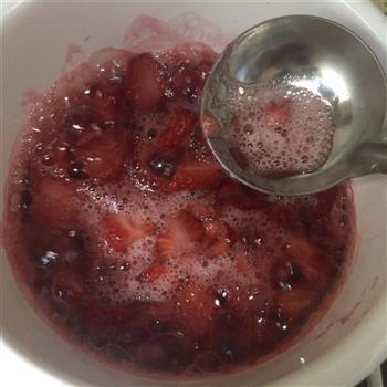 香甜草莓酱的做法步骤4