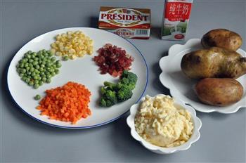 芝士焗香肠时蔬土豆泥的做法图解1