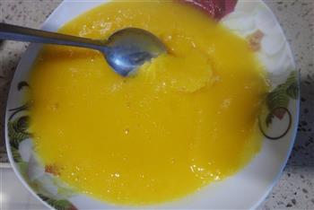 原汁机食谱 好吃又简单的芒果冰沙的做法步骤5