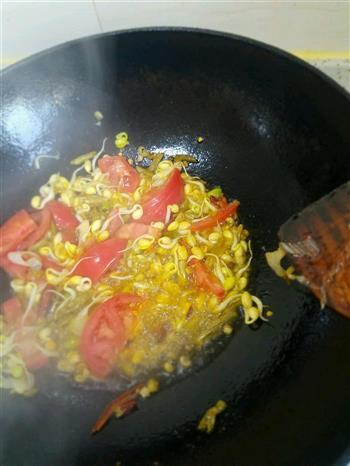 孕妇番茄牛肉汤米线的做法步骤2