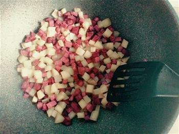 双薯焖饭的做法步骤2