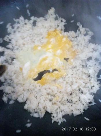 美味蛋炒饭-炒米饭的做法图解2