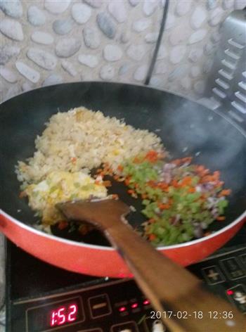 美味蛋炒饭-炒米饭的做法步骤5