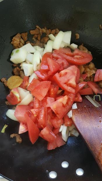 西红柿土豆炖牛肉的做法步骤7