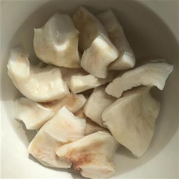 美容养颜-红枣牛奶炖鱼胶的做法步骤1