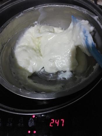 炸脆皮炸牛奶的做法步骤2
