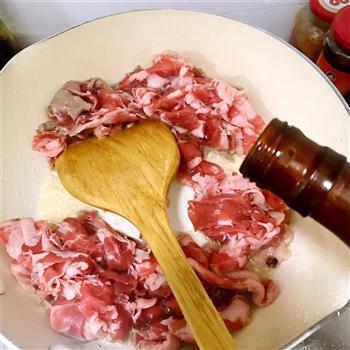 葱爆羊肉—还原食物本味的做法步骤7