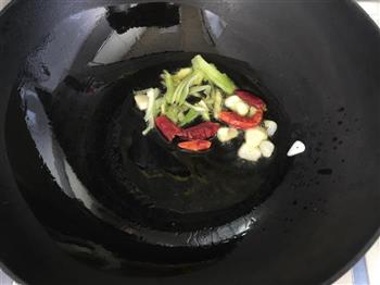 蔬菜炒面的做法步骤2