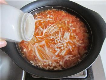 金针菇番茄蛋汤的做法步骤7