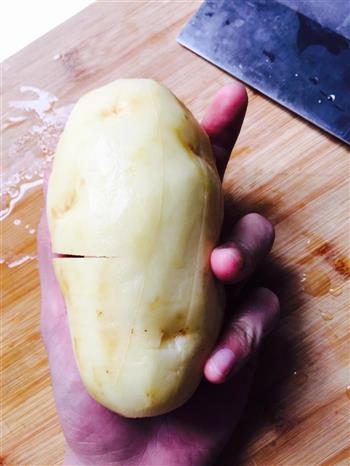 咸蛋黄芝士焗土豆泥的做法步骤1