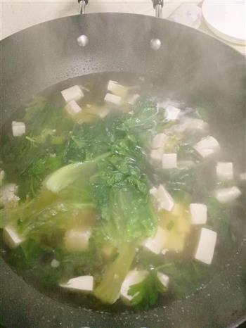 快手减脂青菜豆腐汤的做法步骤3